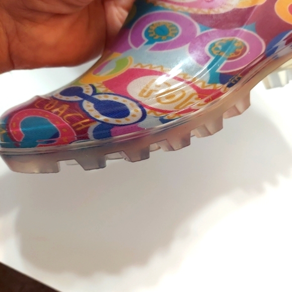 NWOT Coach Pixy Poppy Multi Color Size 7M Rain Boots In Box - Picture 10 of 16